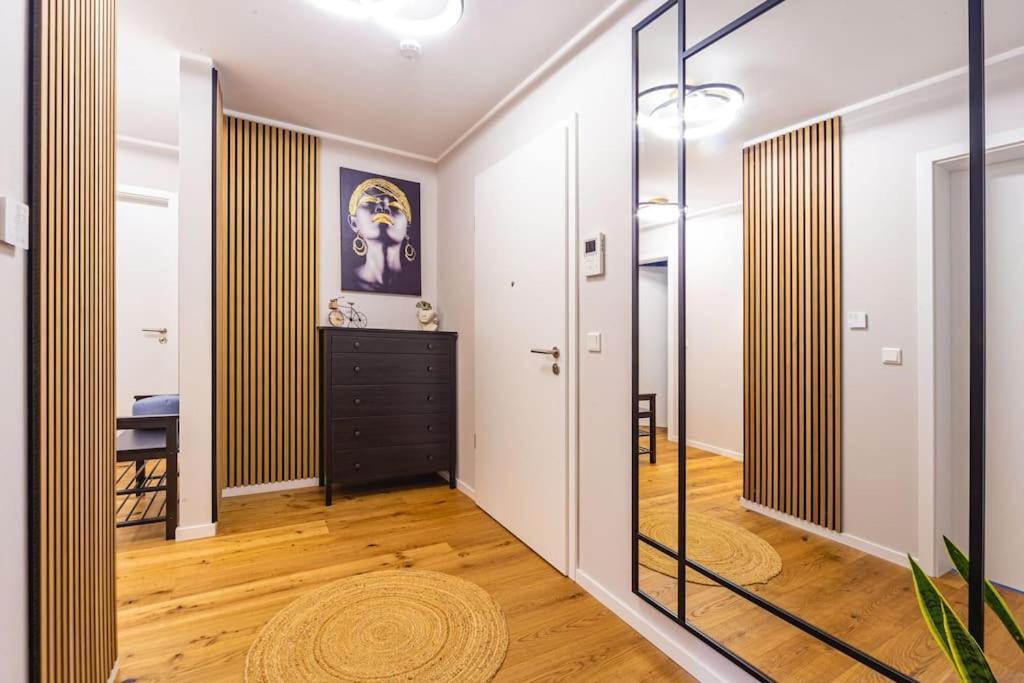 A&V Apartments Wunderschoene Penthouse Wohnung メールス エクステリア 写真